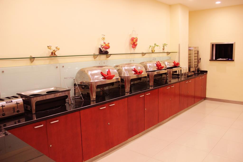 7Days Inn Shanghai Caobao Road Metro Station 外观 照片