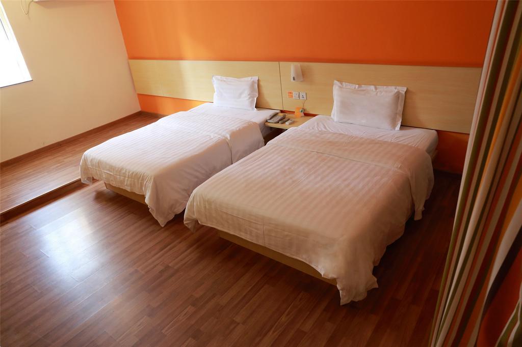 7Days Inn Shanghai Caobao Road Metro Station 客房 照片